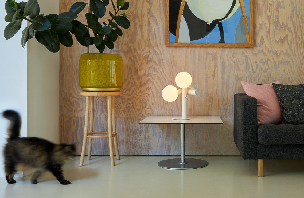 David Weeks Echo Table Lamp US with Sphere IV