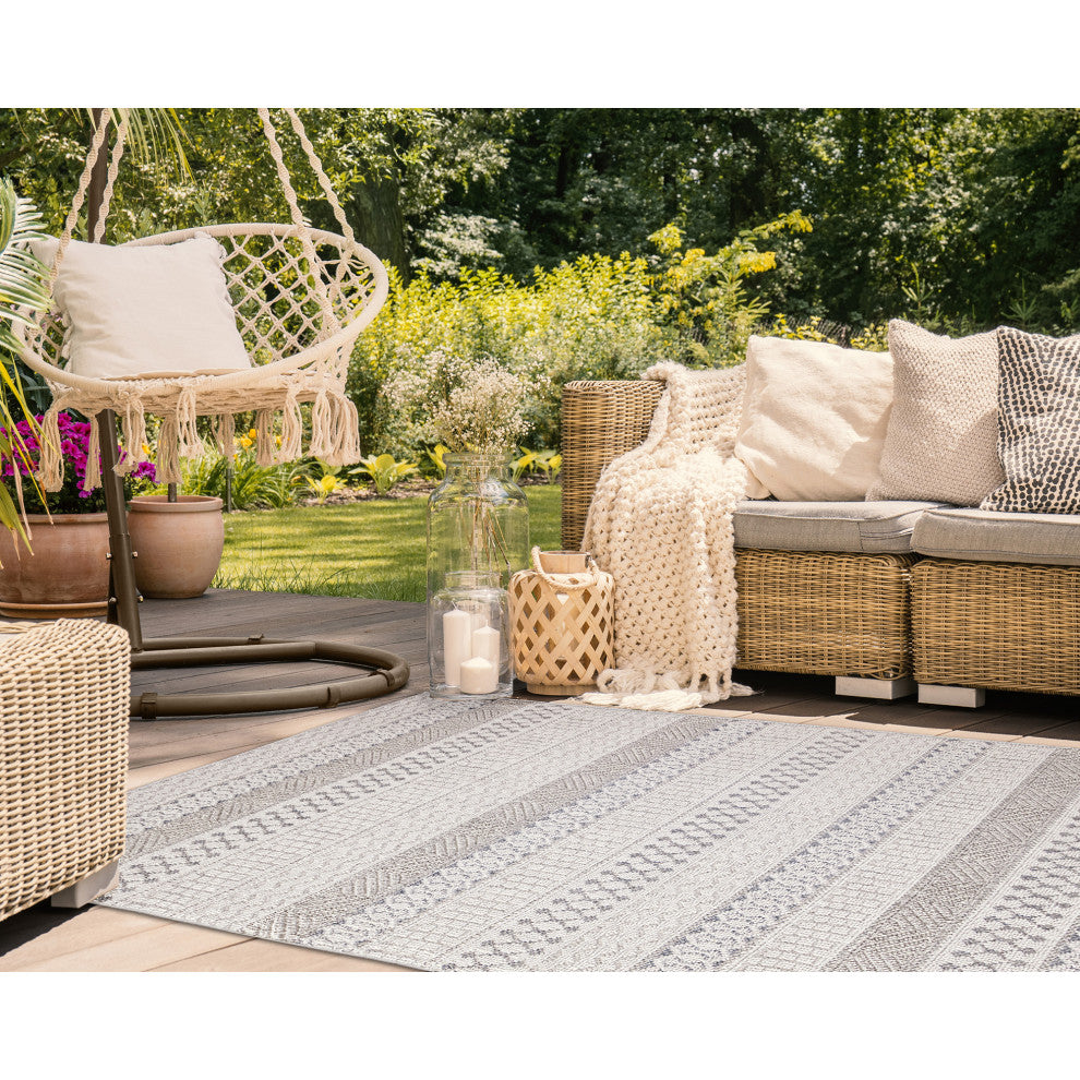 Dunes Geo Stripe Indoor/Outdoor Rug Silver 6'6"x9'3"