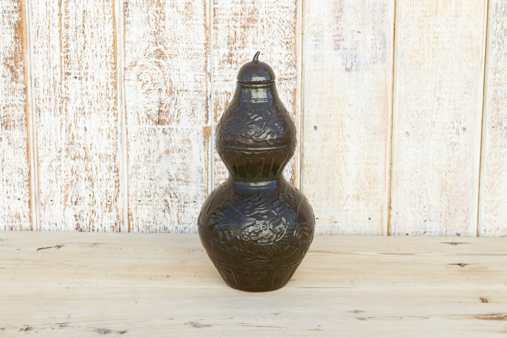 Lidded Gourd Shaped Chinese Vase