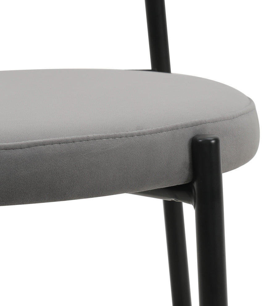 LeisureMod Euston Wicker Bar Stool With Black Steel Frame and Footrest, Gray