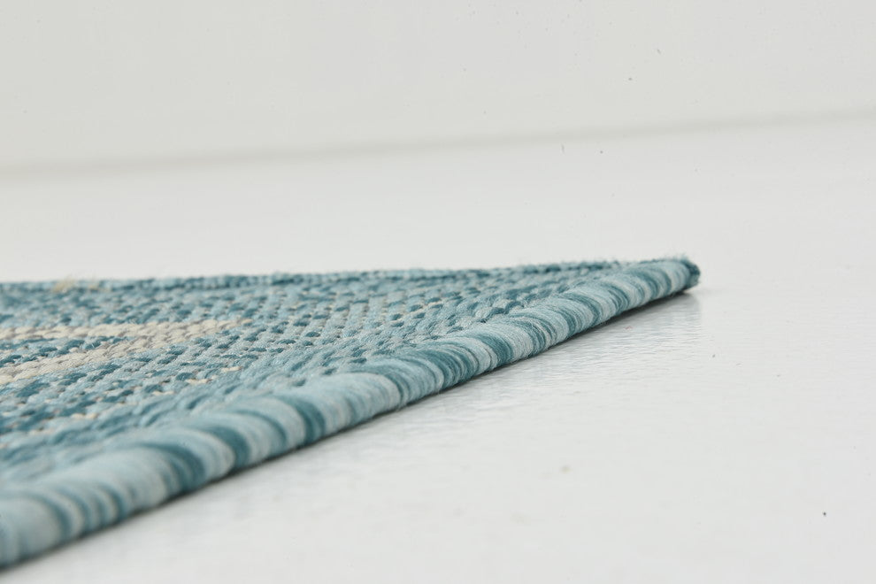 Unique Loom Aquamarine Soft Border Outdoor 2' 0 x 6' 0 Runner Rug