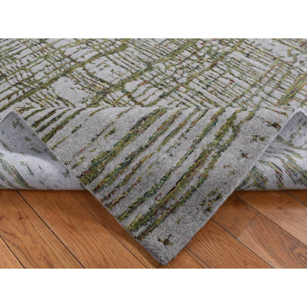 Goose Gray Modern Fine Jacquard Hand Loomed Wool and Art Silk Rug 6'x8'9"