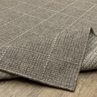 Cannes Gridwork Grey/ Light Grey Indoor-Outdoor Area Rug 9'10" x 12'10"