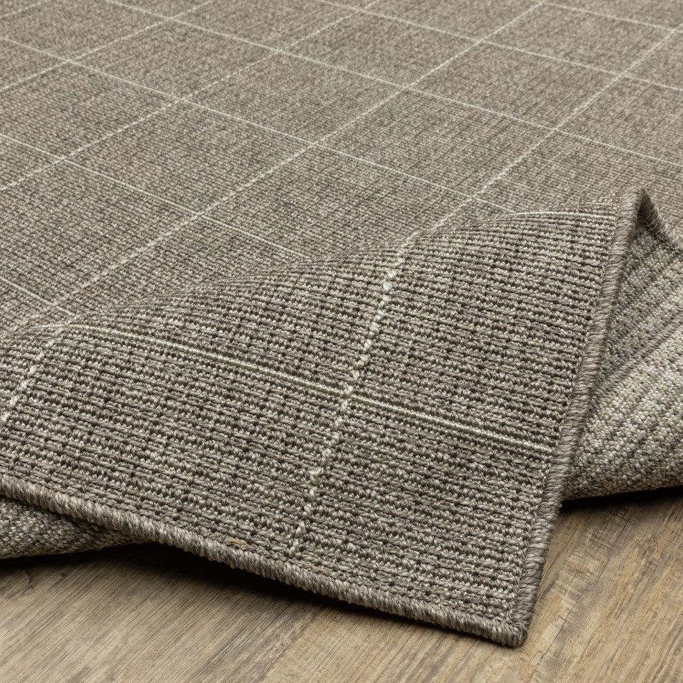 Cannes Gridwork Grey/ Light Grey Indoor-Outdoor Area Rug 9'10" x 12'10"