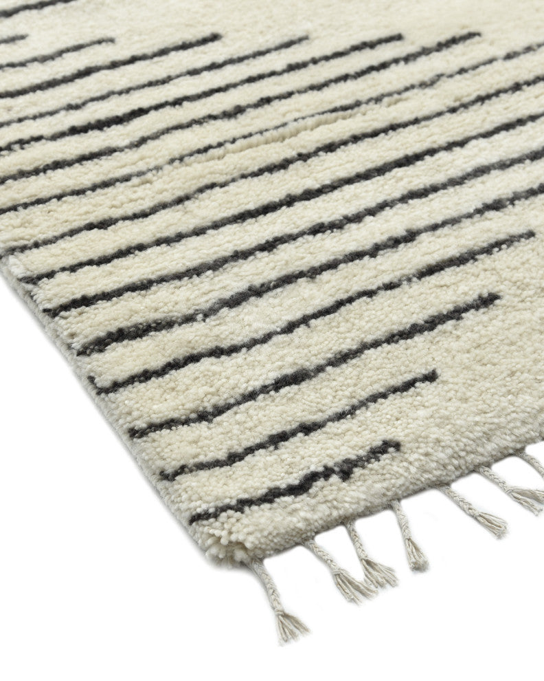 Bernie, Handmade Area Rug 5' 0" x 8' 0"