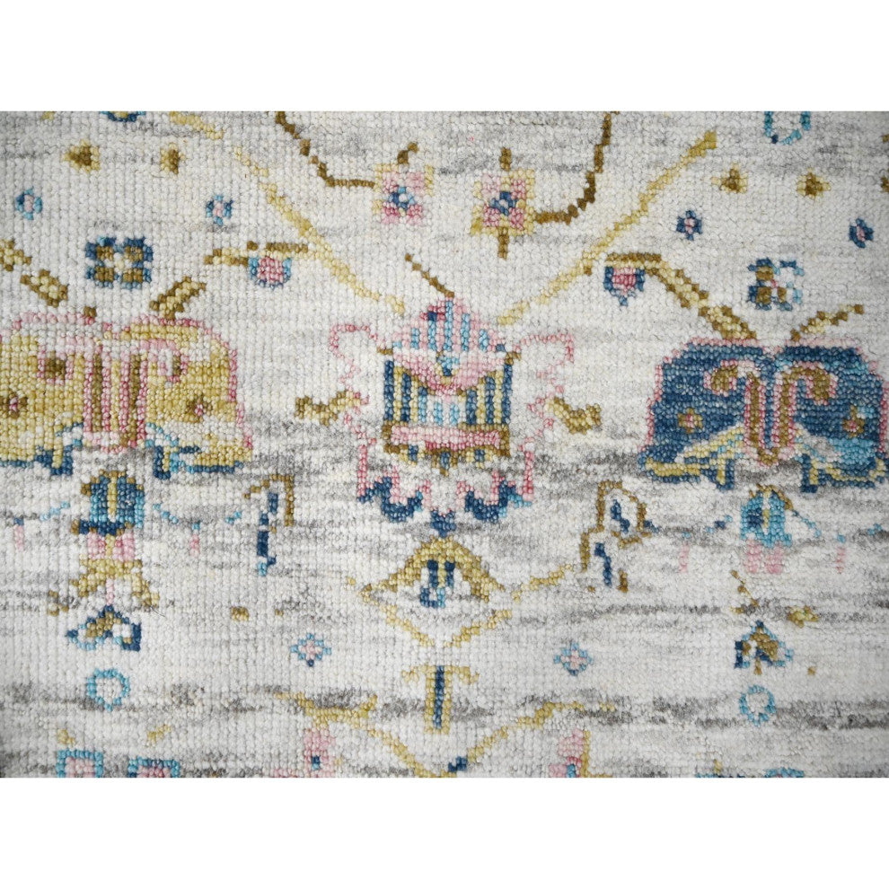 Ivory Hand Knotted Mahal Design Supple Organic Wool Oriental Rug, 7'10"x9'10"