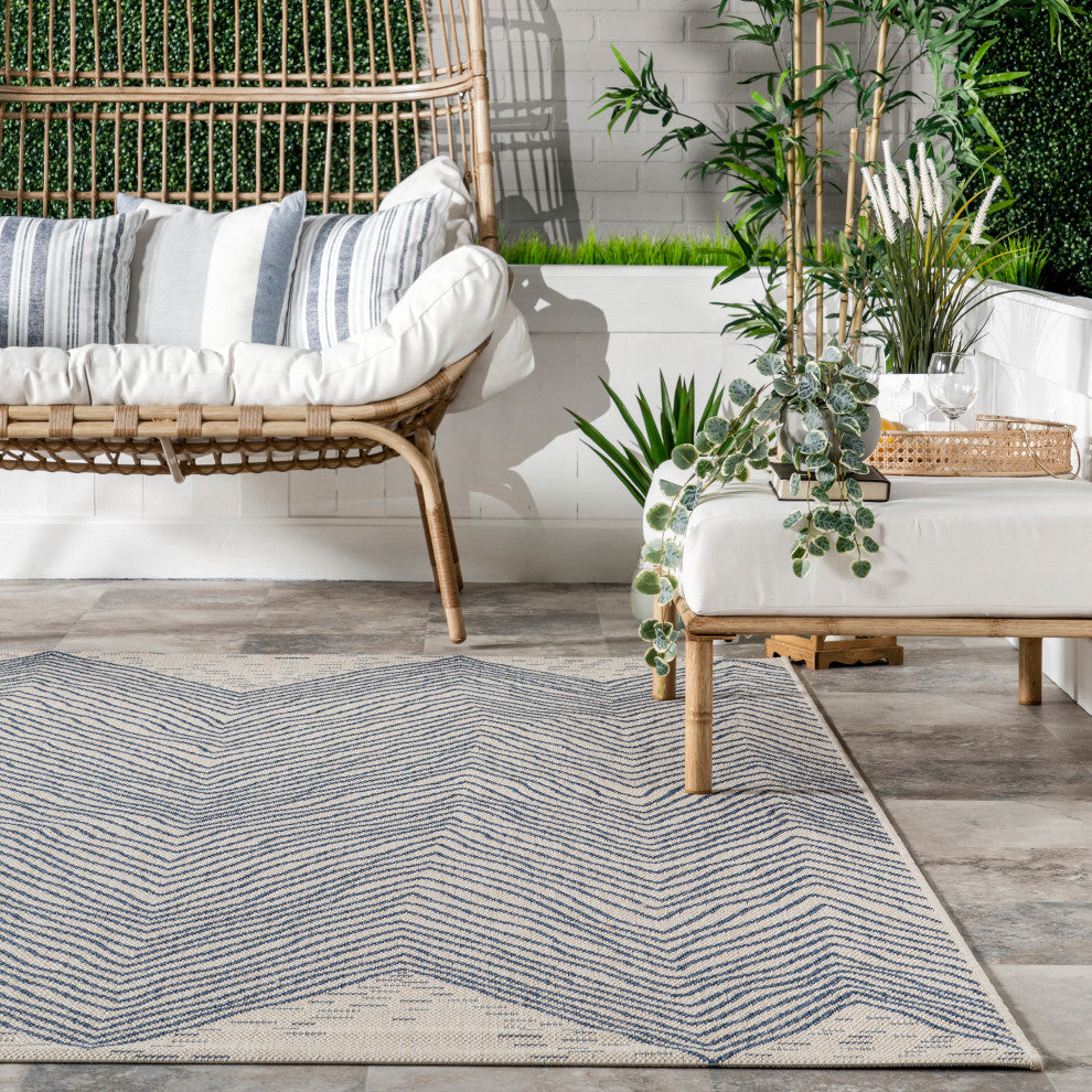 Nuloom Geometric Chevron Outdoor Area Rug, Blue 5'3"x7'6"