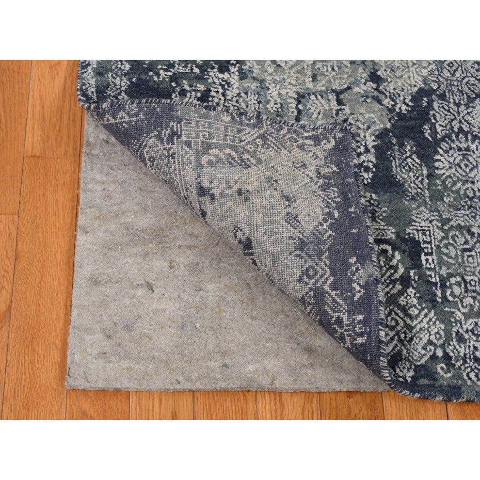 Ash Gray Jewellery Design Half Wool and Half Silk Hand Knotted Rug 7'10"x10'