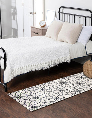 Aqua Terali Area Rug, Ivory, 2'6"x8'