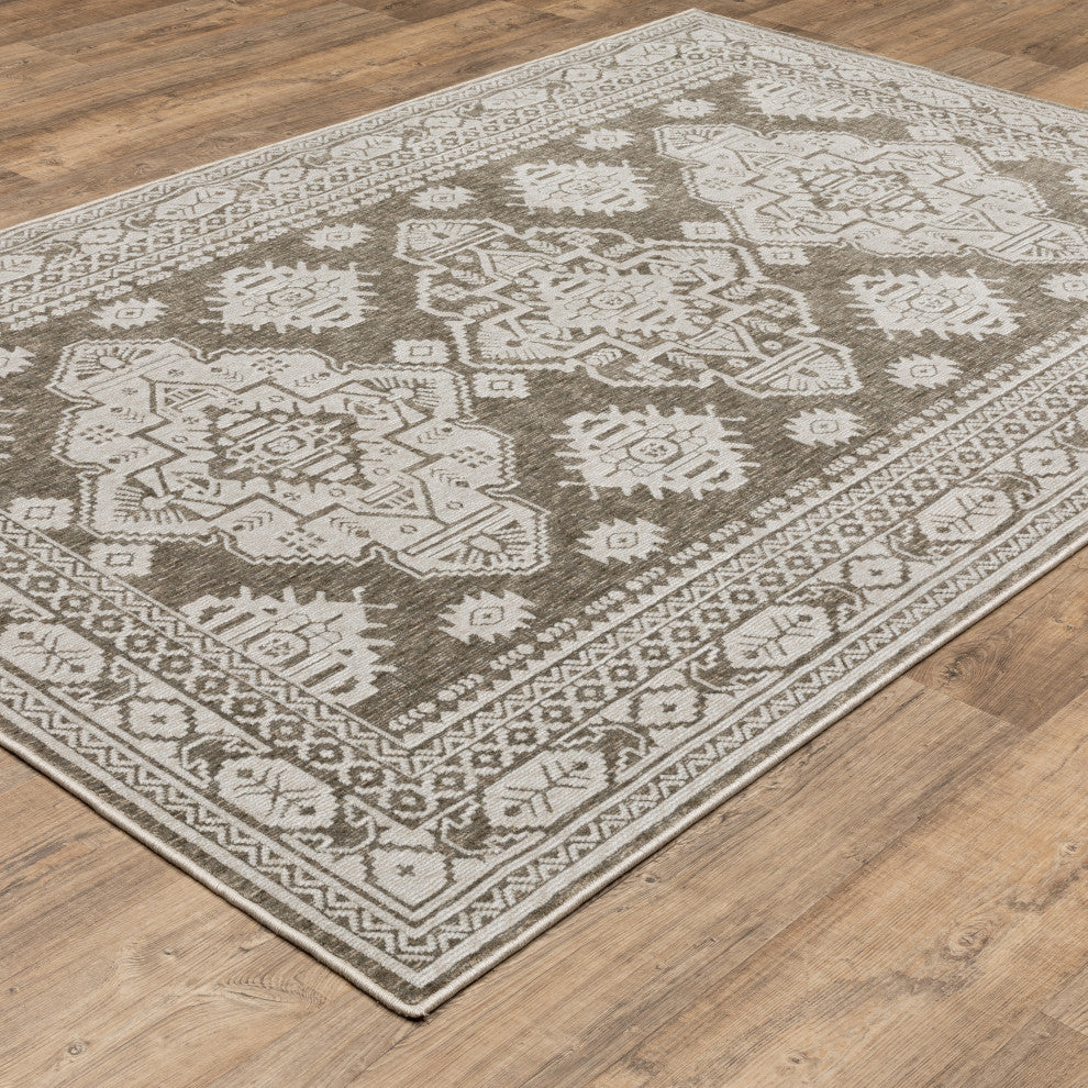 Iris Two-Tone Triple Medallions Grey/ Light Grey Area Rug 5'3" x 7'6"