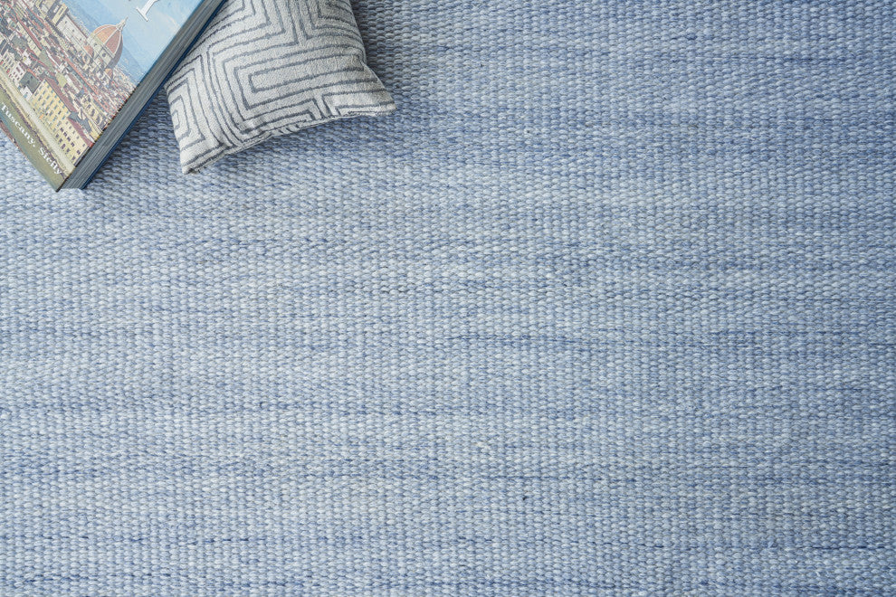 Loro Indoor/Outdoor Handmade Flatwoven PET yarn Light Blue Area Rug, 10'x14'