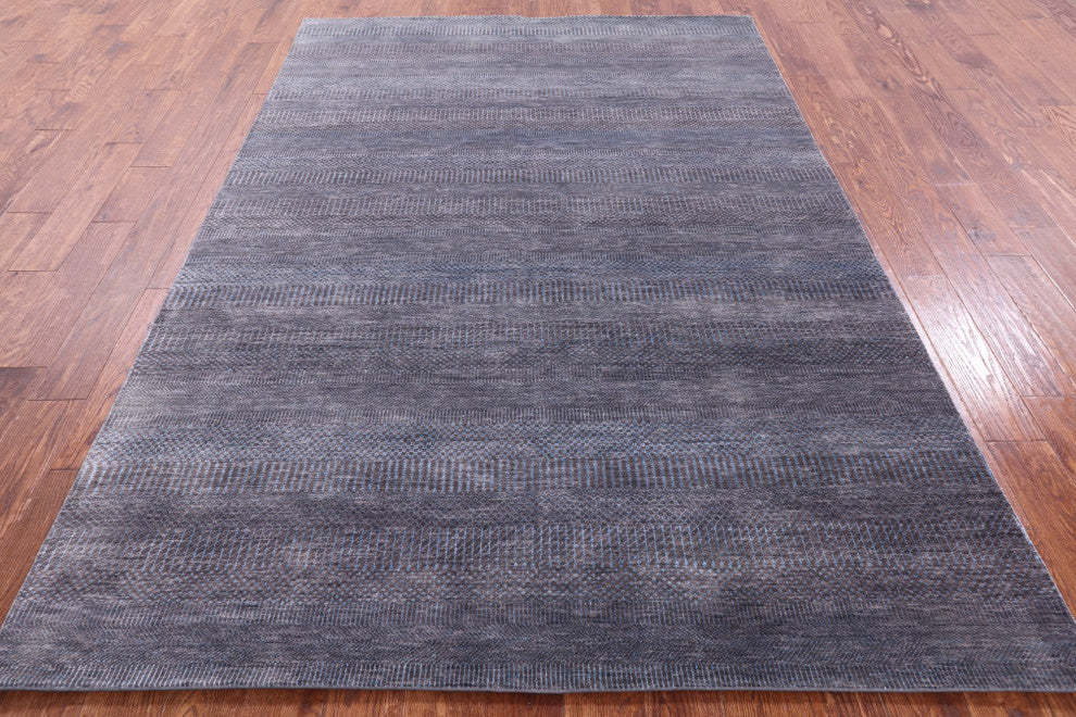 6' 0" X 8' 8" Savannah Grass Hand Knotted Wool and Silk Rug Q11404
