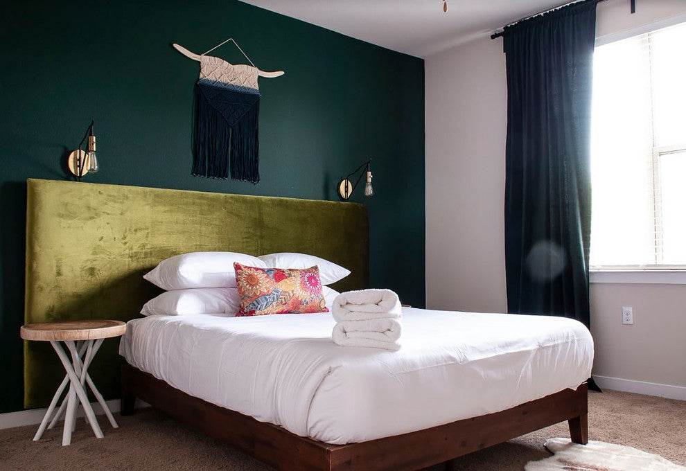 Posh Pollen Wilson Queen Pine Platform Bed