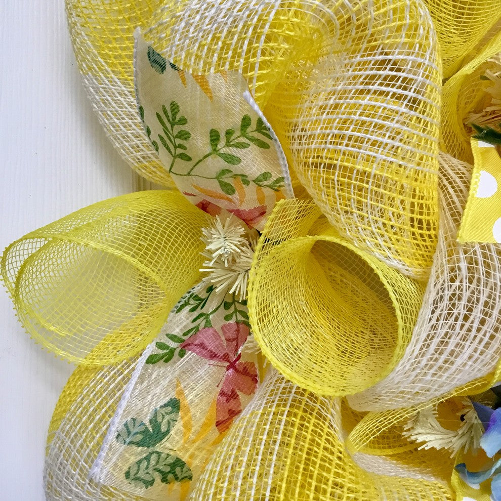 Bumble Bee Spring Floral Wreath Handmade Deco Mesh