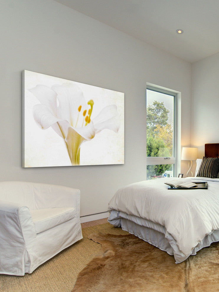 "Casablance White" Painting Print on Canvas by Aryai