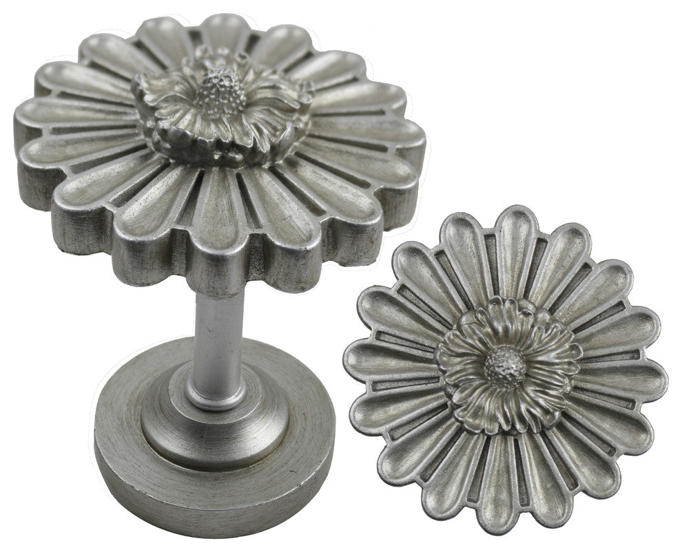 Bellis Medallion Drapery Holdback, Pewter