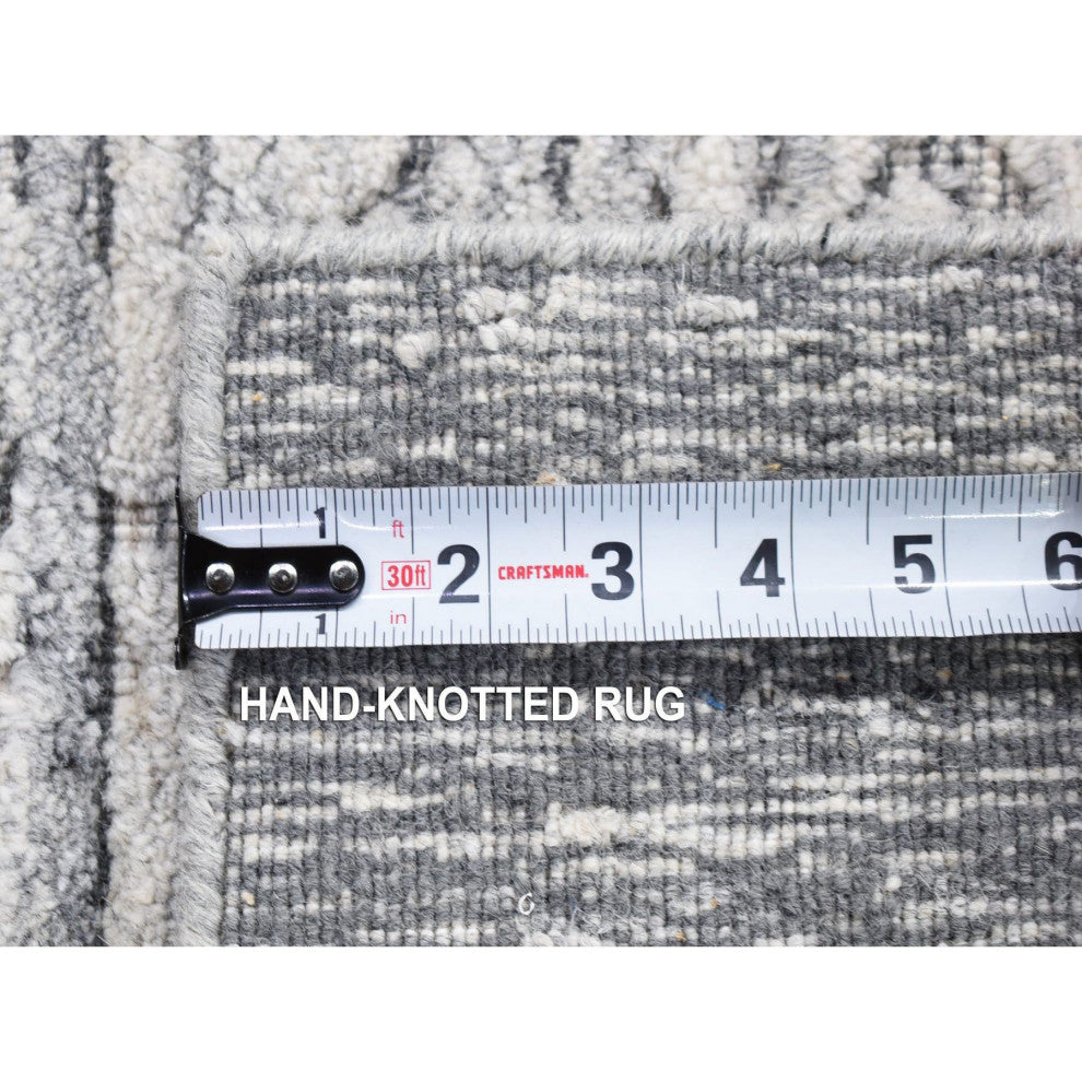 Light Gray Jacquard Hand Loomed Modern Design Textured Wool Rug, 1'10"x2'0"