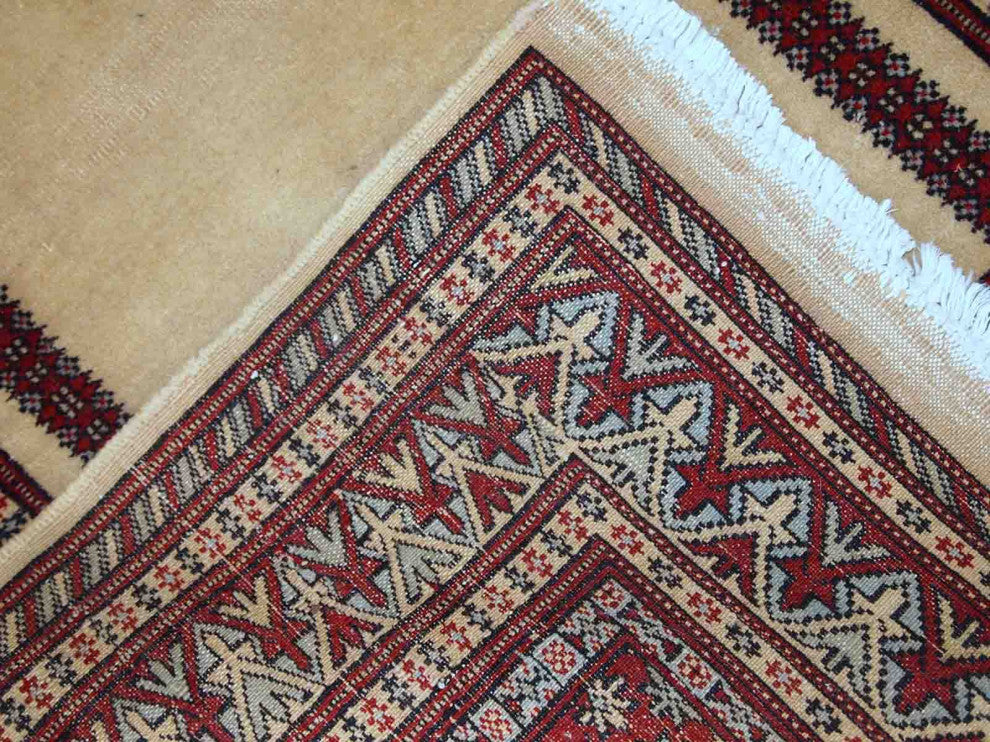 Handmade Vintage prayer Pakistani Lahore Rug, 2.5'x4.6', 77cmx140cm 1960s