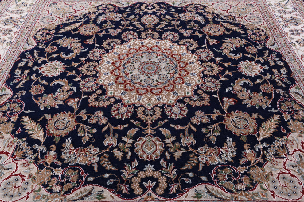 8' Square Persian Nain Handmade Wool and Silk Rug Q9321