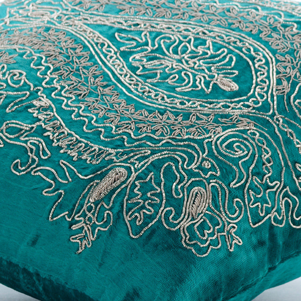 Green Decorative Throw Pillow Covers 22"x22" Velvet Cushion Cover - Royal Duke
