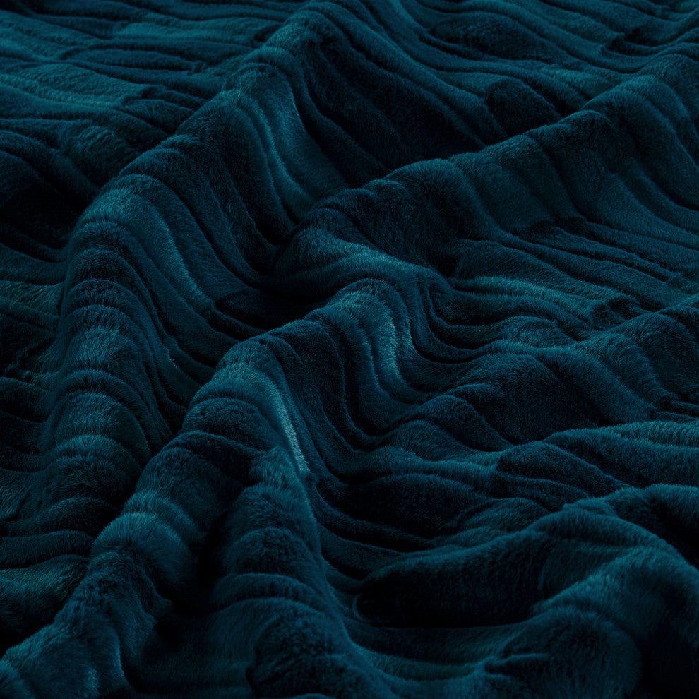 Leaf Pattern Faux Fur Throw, Teal, 50''x60''