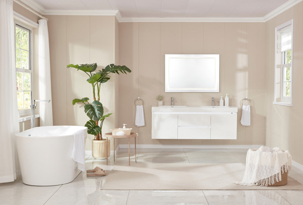 Freestanding Acrylic Bathtub, White/Polished Chrome, 59"