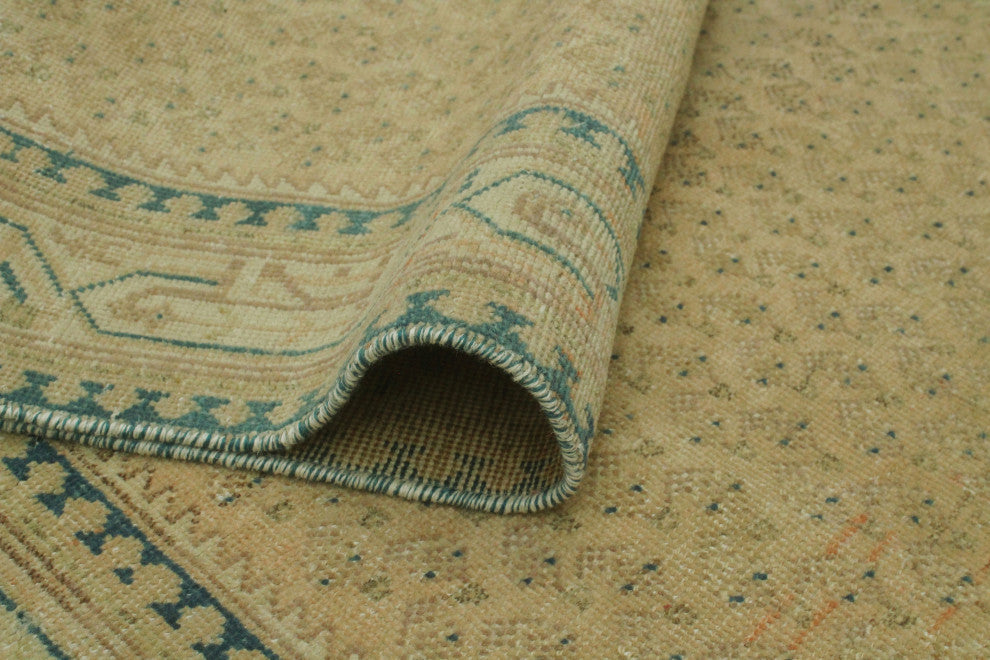 Semi-Antique Blaxton Beige/Ivory Runner, 3'3x9'10