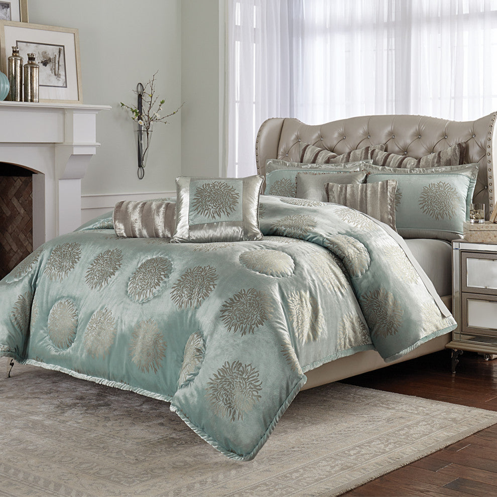 Regent 9-Piece Queen Velvet Comforter Set - Ice Blue