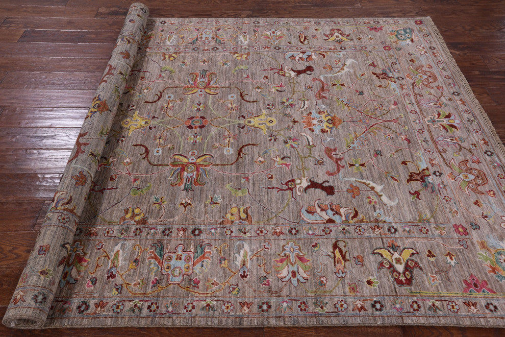 Hand Knotted Persian Tabriz Rug 5' 8" X 7' 10" Q7720