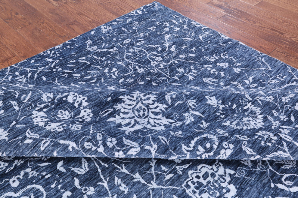 8' 2" X 10' 0" Persian Wool and Silk Hand-Knotted Rug Q6945