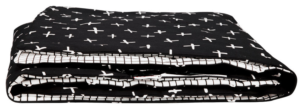 Babyletto Tuxedo Monochrome 2-in-1 Play and Toddler Blanket
