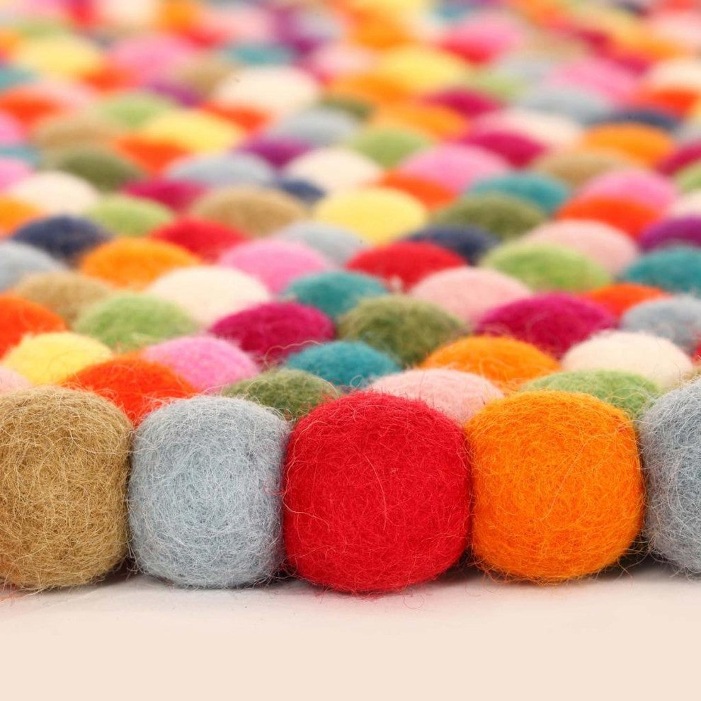 Original Larry Felt Ball Rug, 5'