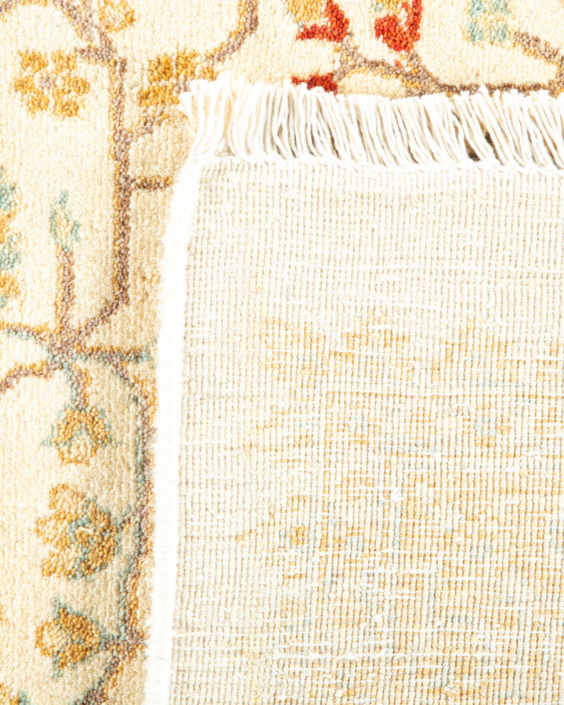 Lilliana, One-of-a-Kind Hand-Knotted Area Rug Ivory, 8'1"x10'0"