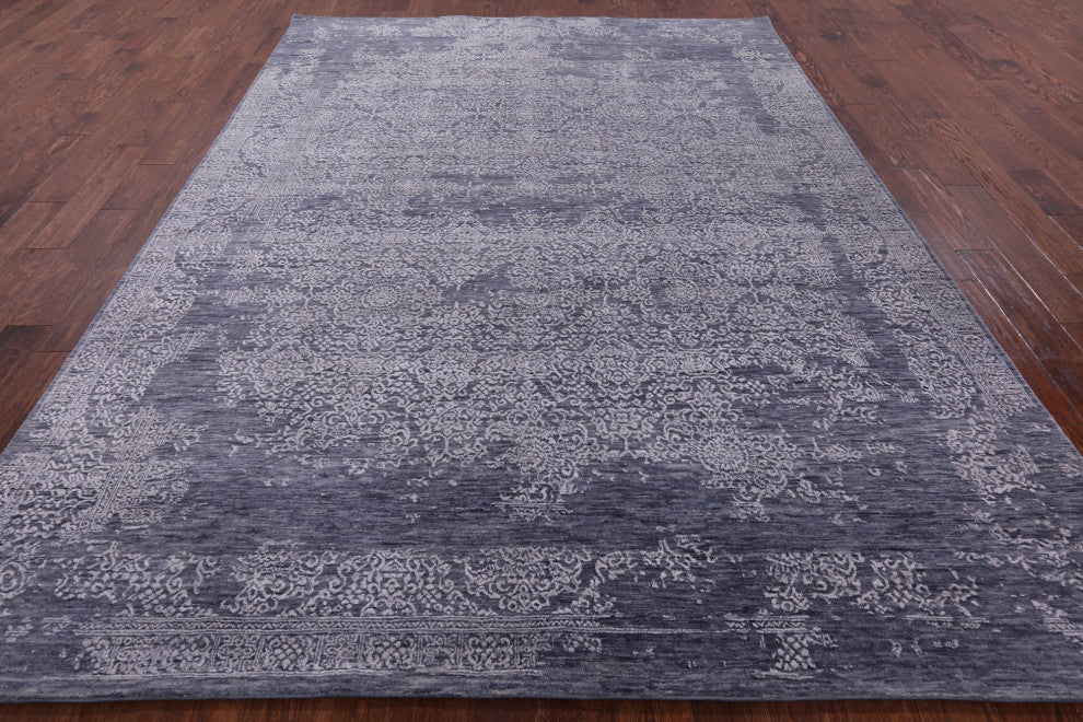 Persian Hand-Knotted Wool and Silk Rug 7' 10" X 10' 7" Q6256