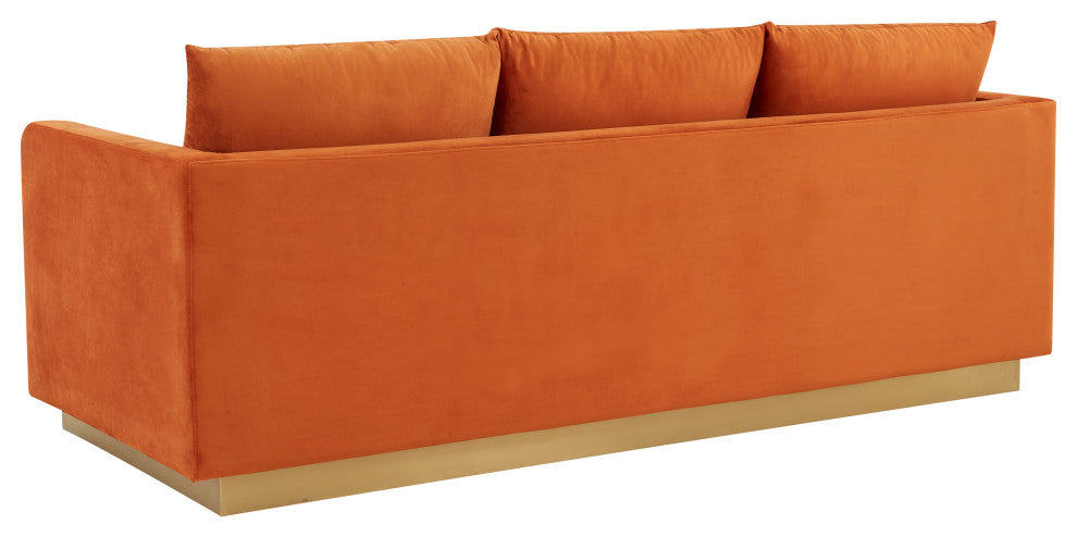LeisureMod Nervo Modern Velvet Sofa With Gold Base, Orange Marmalade