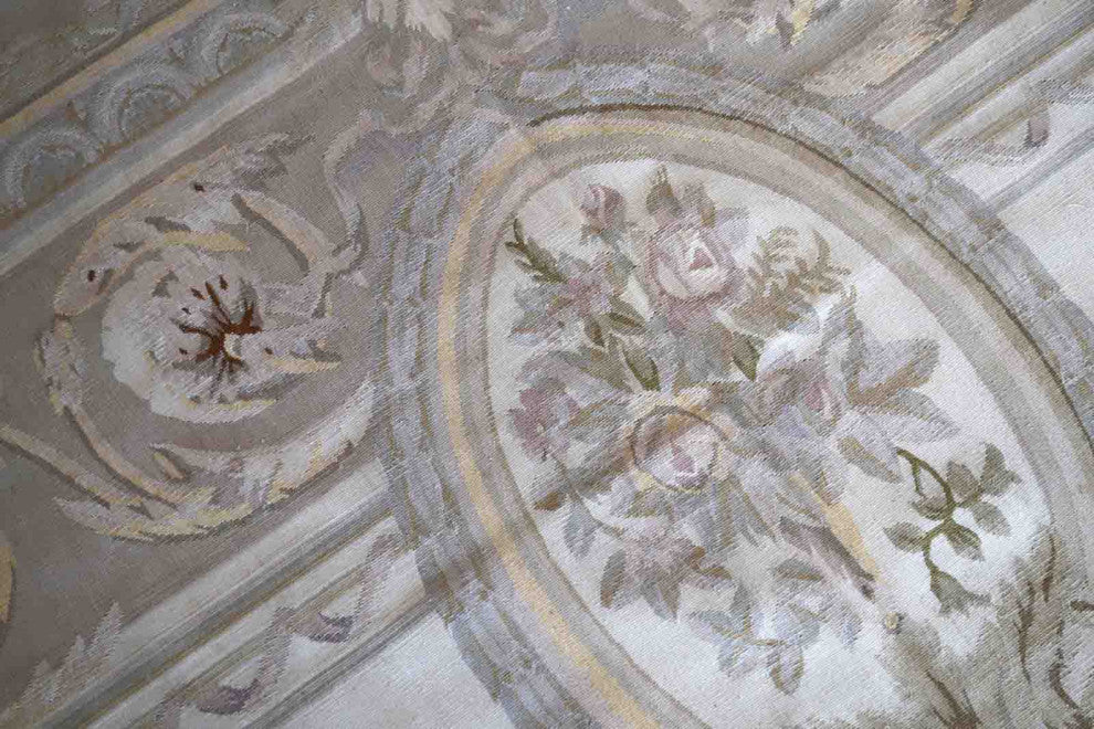 Handmade Vintage French Aubusson Rug 8.7'x12.2', 267cmx373cm 1970s