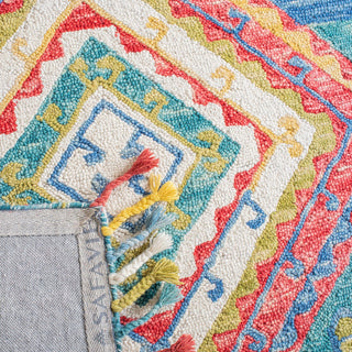 Safavieh Aspen Apn119Y  Rug, Green/Red, 7'0"x7'0" Round