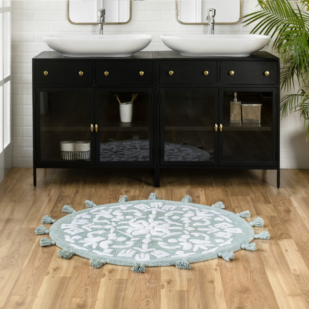 Cambridge Round Tufted Bath Mat With Tassels, Arctic/White