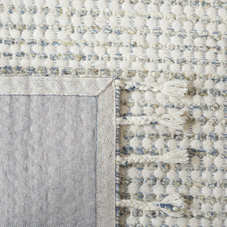 Safavieh Casablanca Collection CSB425L Rug, Light Blue/Ivory, 6' X 9'