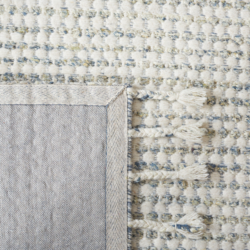 Safavieh Casablanca Collection CSB425L Rug, Light Blue/Ivory, 6' X 9'