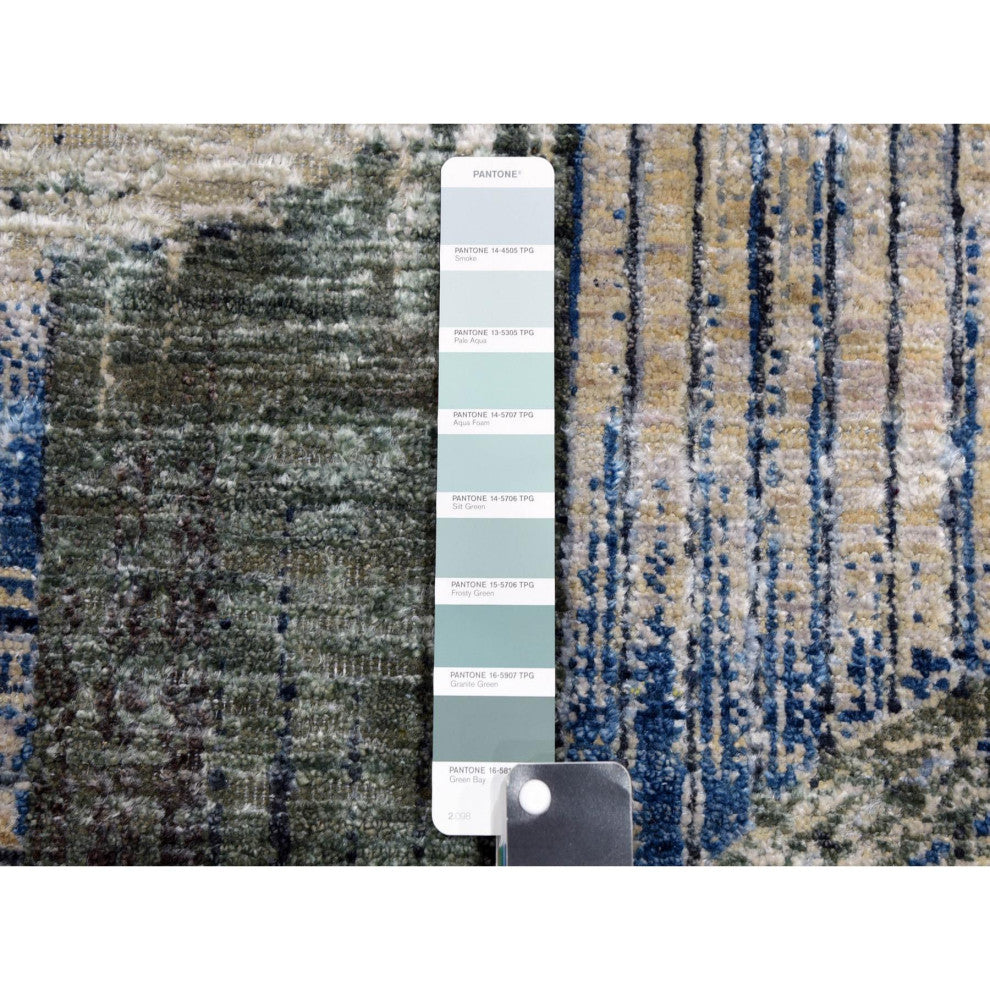 THE INTERTWINED PASSAGE Silk Textured Wool Hand Knotted Oriental Rug, 4'0"x6'1"