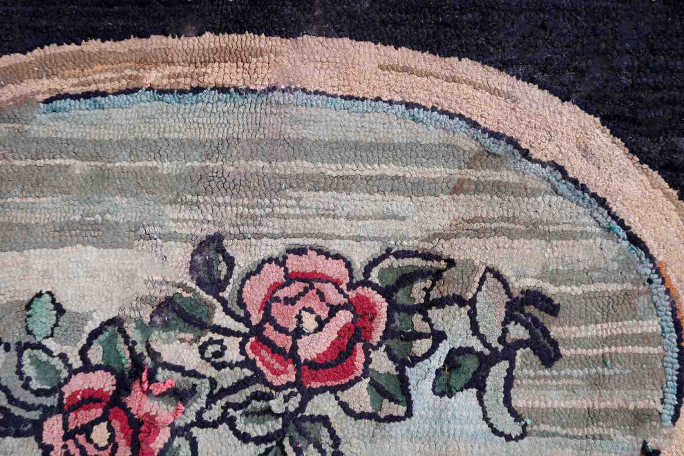 Handmade Vintage American Hooked Rug 2.4'x3.4', 74cmx106cm 1900s