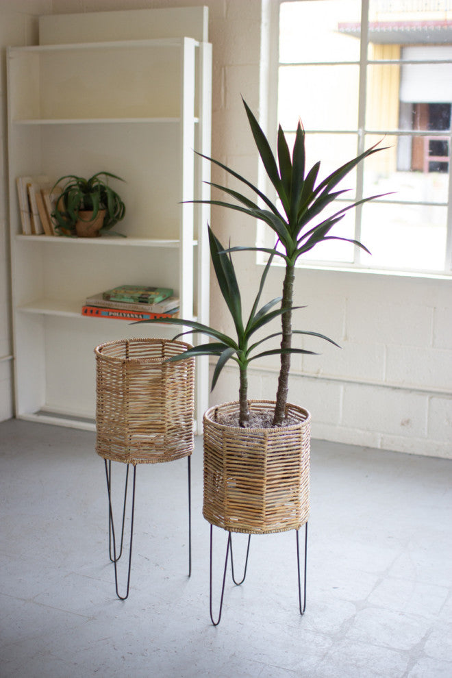 Kalalou A6157 Set Of Two Round Seagrass Planters With Iron Bases
