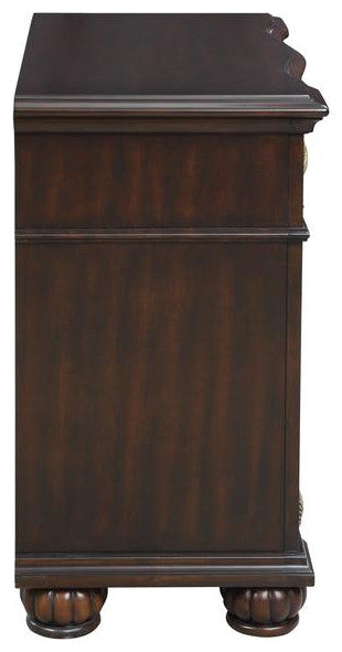 Furniture Maximus Solid Wood 3-Drawer Nightstand in Madeira