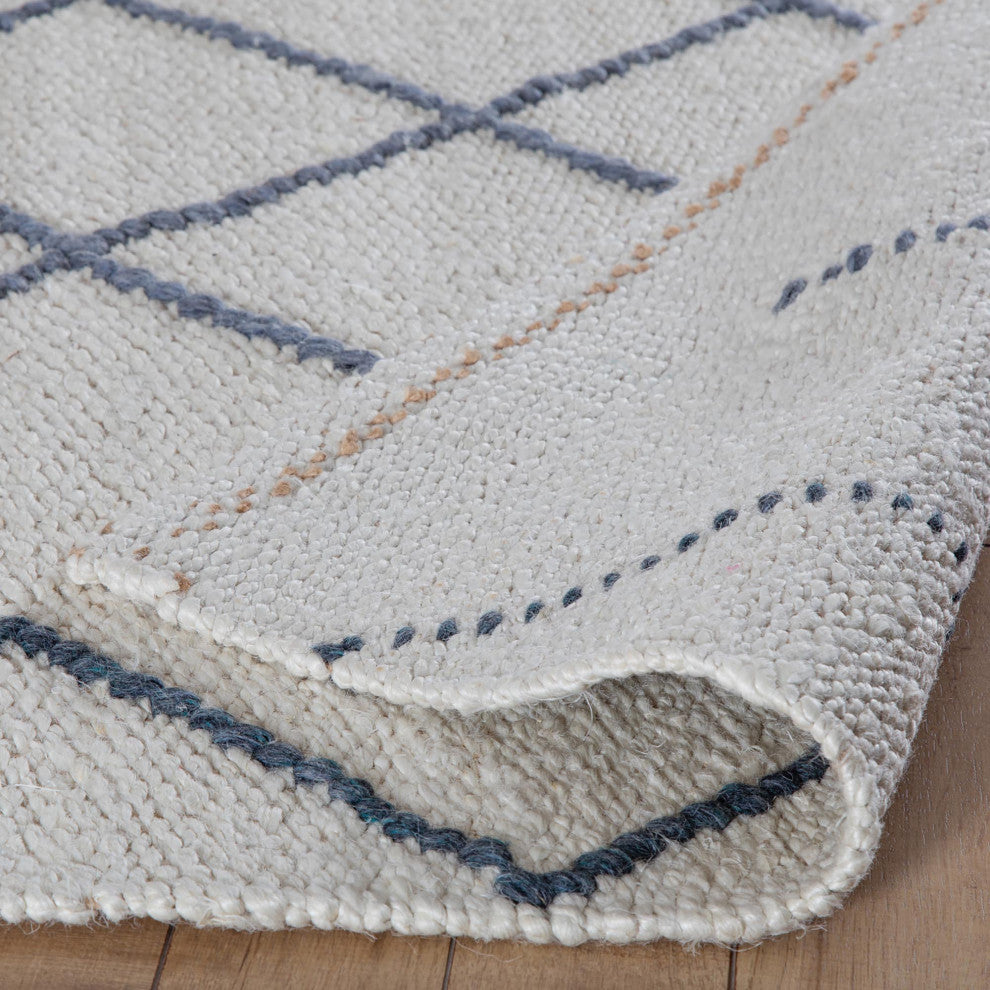 Kingston Ivory With Gray and Blue Diamond Rug, 5'x7'