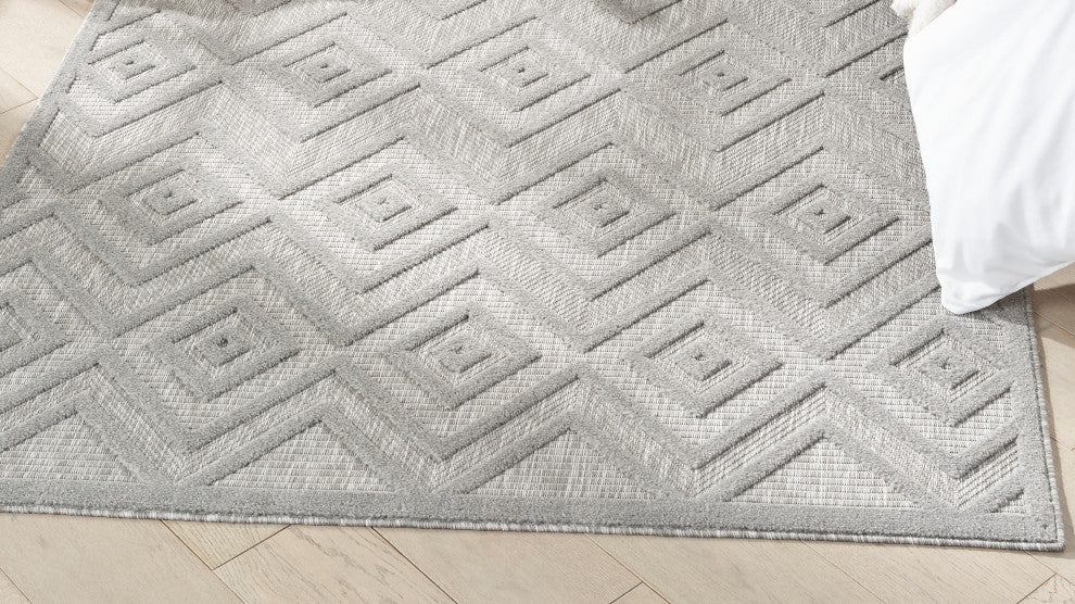 Nourison Versatile 2' x 4' Silver Grey Modern Area Rug