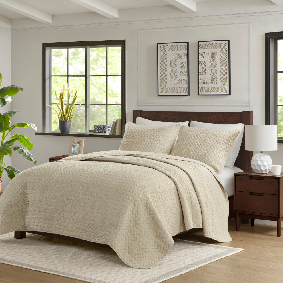 Hampton Hill Velvet Touch Herringbone Oversize 3-Piece Coverlet, King