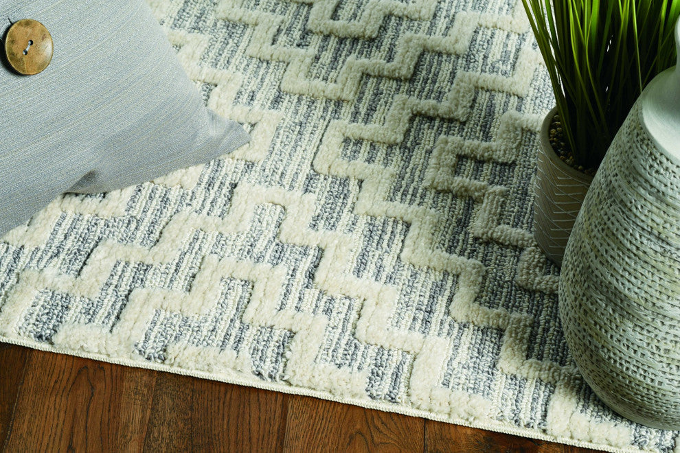 HomeRoots 8'x11' Ivory Grey Machine Woven Diamond Geometric Indoor Area Rug