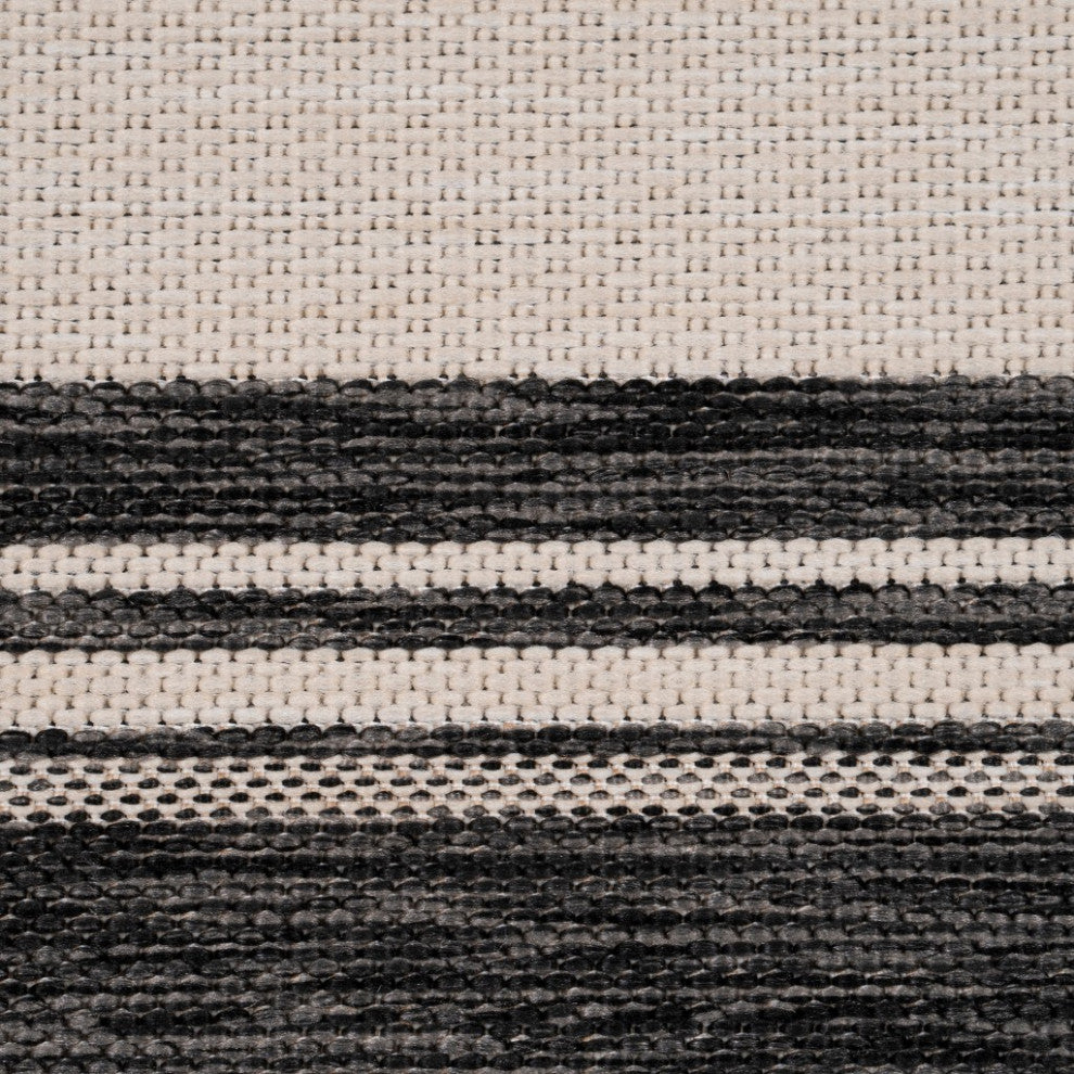8" x 10" Light Gray Framed Indoor Outdoor Area Rug