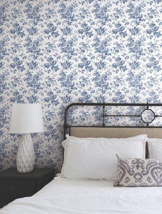 Anemone Toile Navy Wallpaper